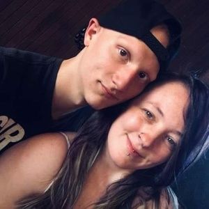 Meet your Posher, Yvette